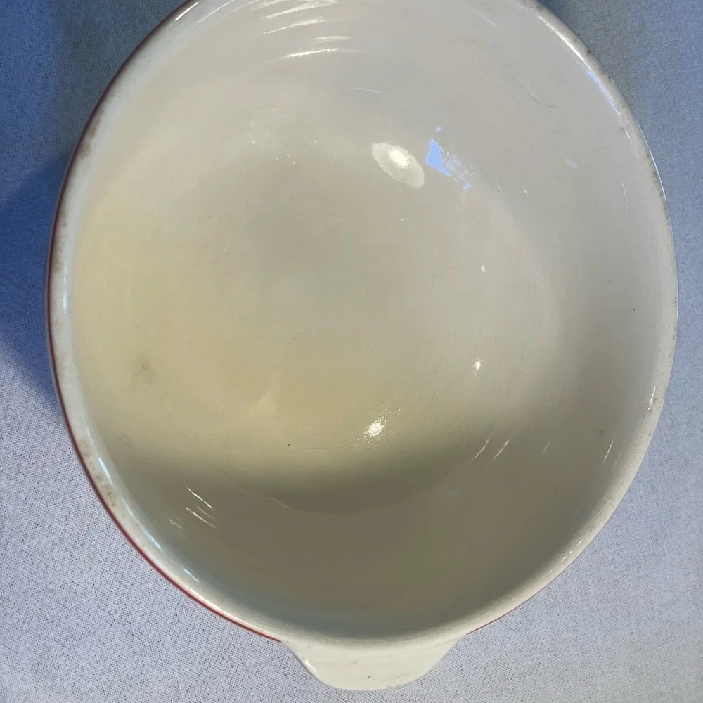 Vintage Casserole Dish Round Covered.Ceramic Made In USA.Universal Cambridge